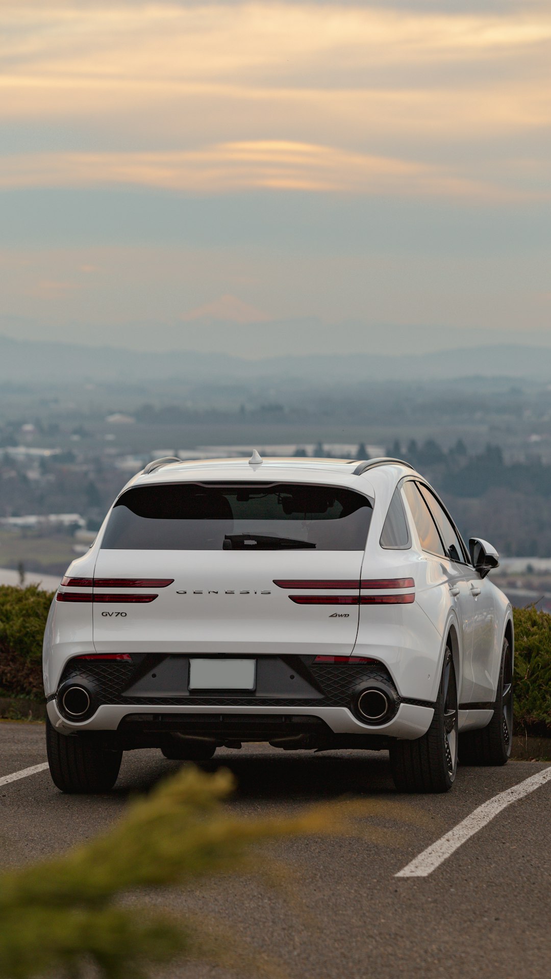 Modern_SUV_Driving_Road